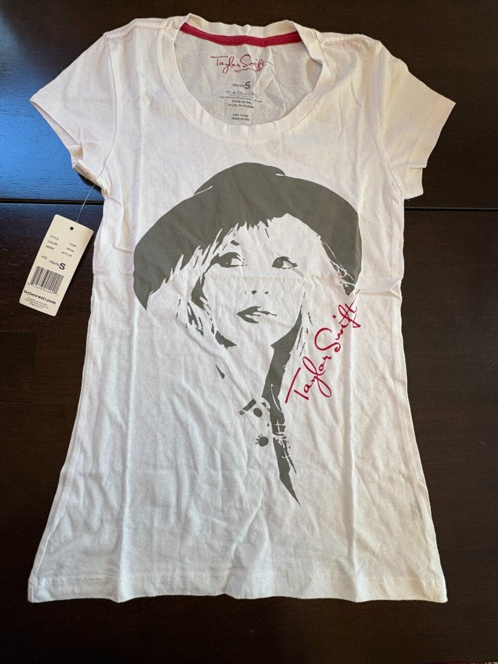Share Taylor Swift 2012 Official Red White Tee T-shirt Youth Size Small NWT